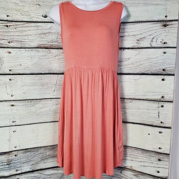 Maurices 24/7 Women’s XS Sleeveless Coral Pink Midi Dress Elastic Waist Rayon Sp - Picture 1 of 7